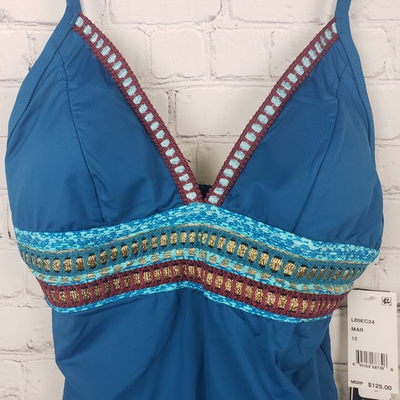 La Blanca Light Blue, V-Neck One Piece Swimsuit - Picture 6 of 7